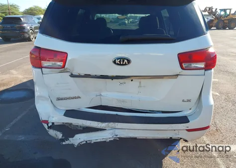 2018 Kia Sedona Lx z USA, uszkodzony, nr VIN KNDMB5C16J6368307